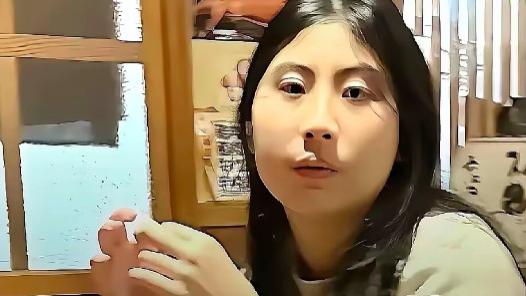 大美人生下普通女儿，徐露闺女极具特点，朱茵女儿酷似西门庆。