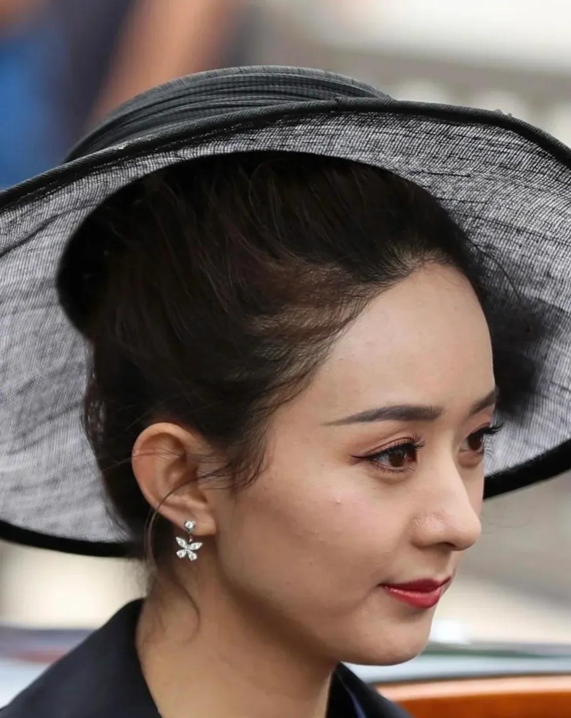 赵丽颖的皮肤#生图# 
这才是真实皮肤状态，现在的都美颜磨皮太厉害了。
这皮肤看