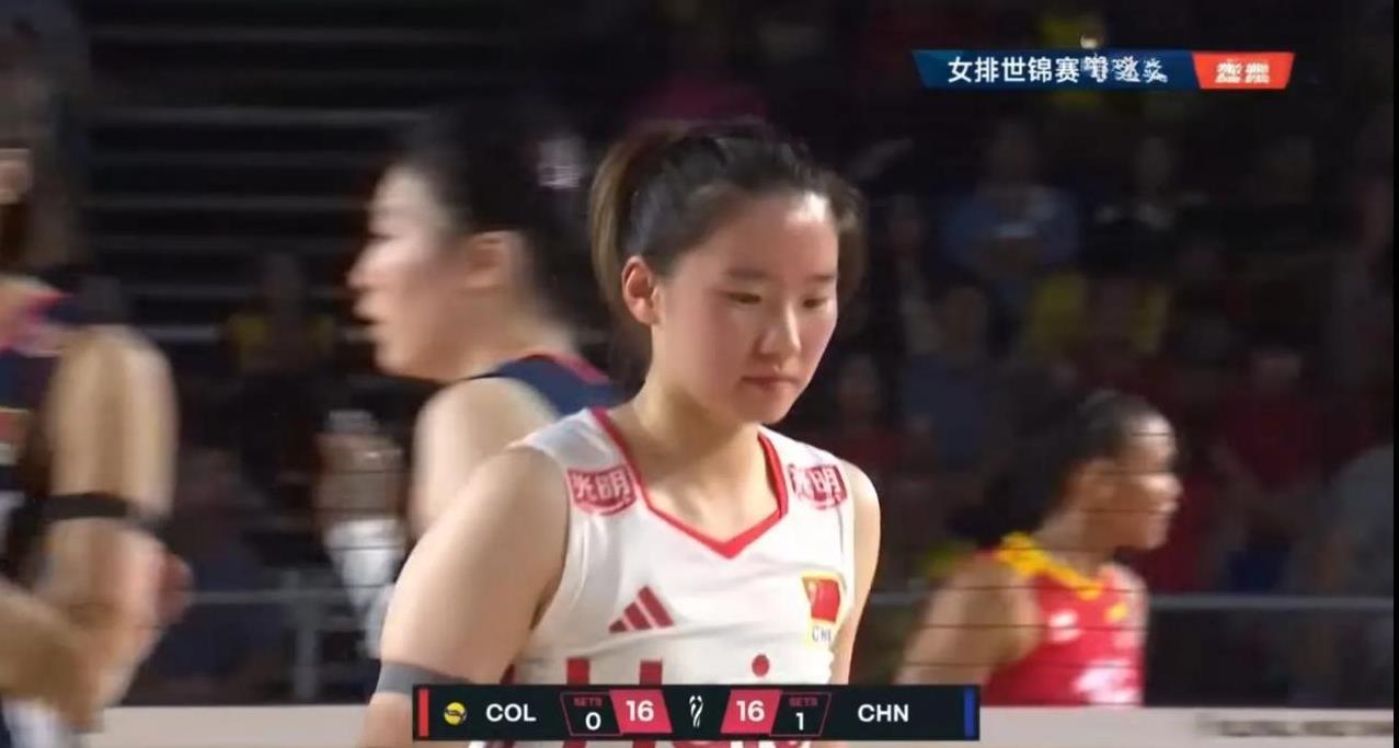 很多人都把中国女排输给哥伦比亚的一局的责任归咎于倪非凡，这其实有点夸大了，有点冤
