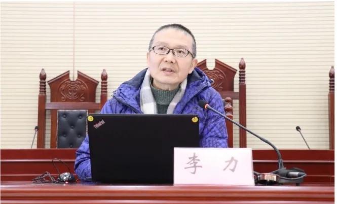 有点错愕！中南财大李力教授发“罪己诏”，说考核不合格退群！法学二级教授考核不合格