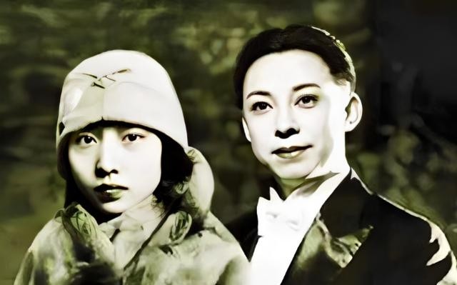 1933年某天，杜月笙给梅兰芳打电话要4万大洋，梅兰芳无奈说：“杜老板，你知道我