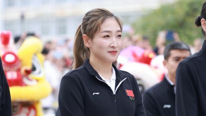 催泪！刘诗雯：2020年右肘受伤后很黑暗 吃饭刷牙连基本生活都不能自理