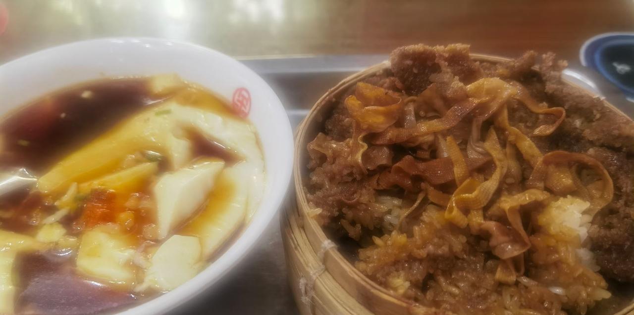 日本的石破茂要辞职了，感觉他赶鸭子上架没有任何好处，反而被一顿批评，这么大年纪了