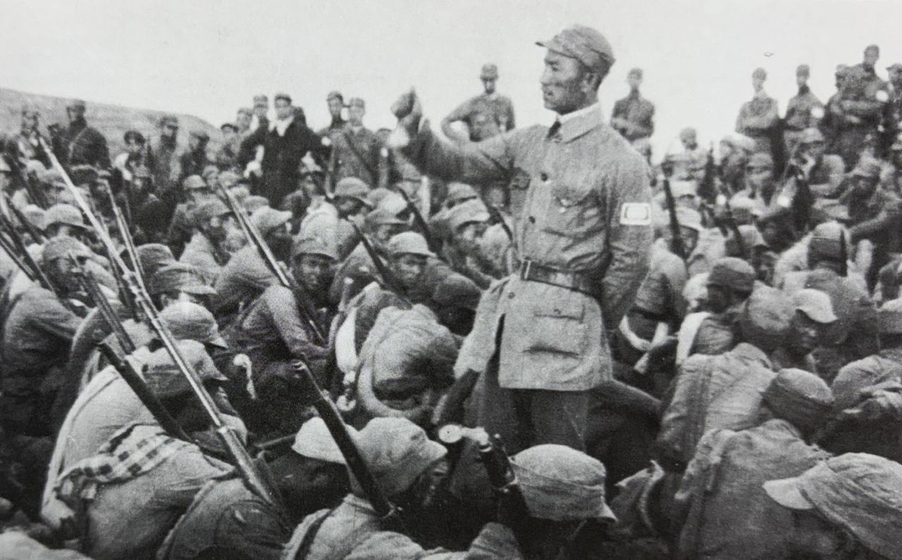 1938年4月晋东南反日军“九路围攻”，这是战前386旅动员大会上旅参谋长周希汉