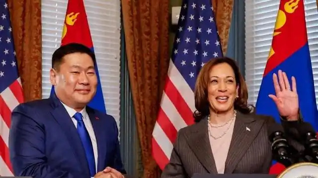 蒙古国独立后悔了吗？











我敢打赌，蒙古国现在肠子都悔青了，他