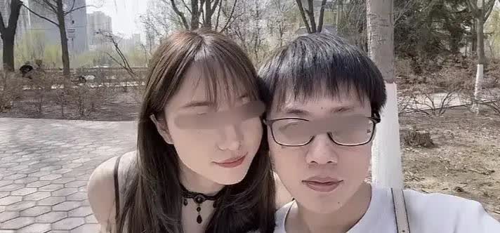 女子与男友自驾游遇车祸，脊柱断裂导致瘫痪，决定要和男友领证，三个月后，男友一家失