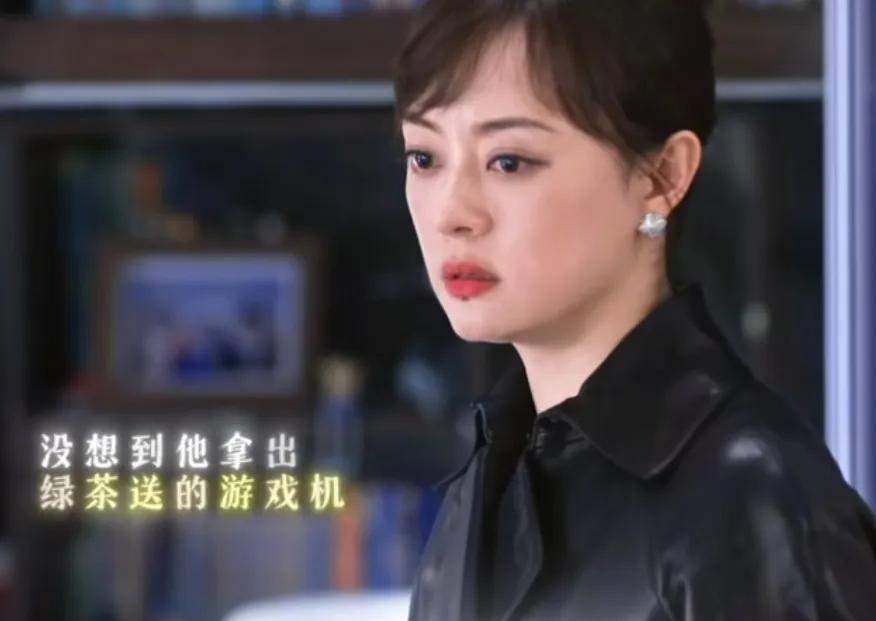 《蛮好的人生》最新预告：
胡曼黎(孙俪 饰)的儿子知道她跟丈夫离婚的事情，生气的
