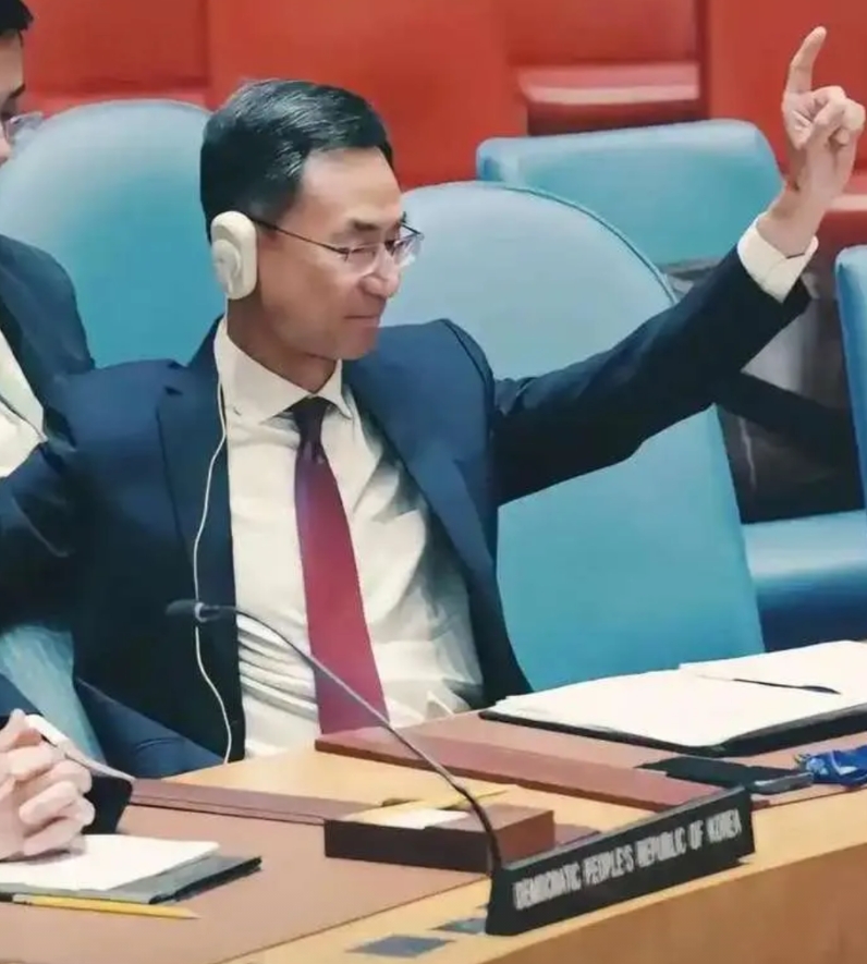 现在的中国打的过美国吗？
但凡你打不过美软，现在美软都不会只跟你打贸易战。你要打