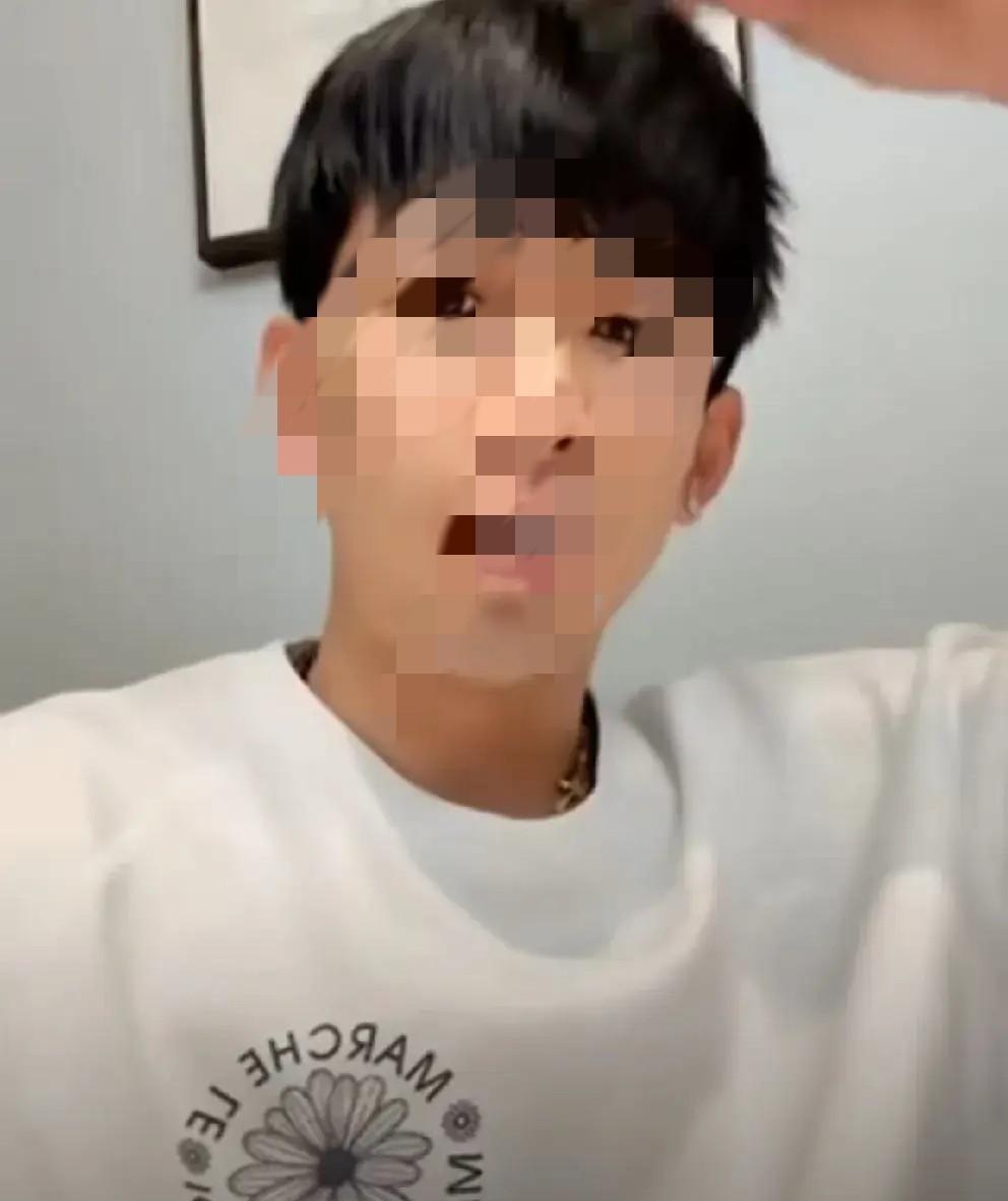 T佑吐槽身边哥们儿没上进心，抱团不研究赚钱！
别家团队都研究咋赚钱，我们就研究吃