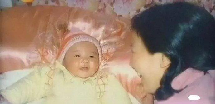 刘亦菲从小美到大，家庭条件也优越，所以上帝给她关了哪扇门？ ​​​