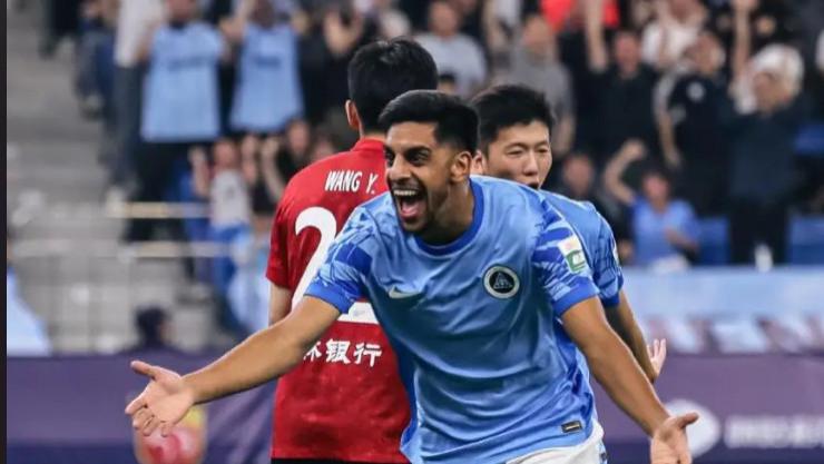 中超冠军队核心离队，或加盟云南玉昆！武汉三镇困境下告别功勋