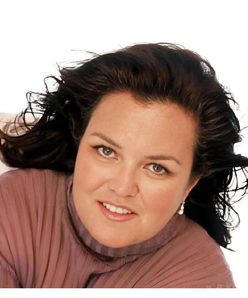 我不是你能噤声的-
美国演员 Rosie O’Donnell 对特朗普威胁剥夺她