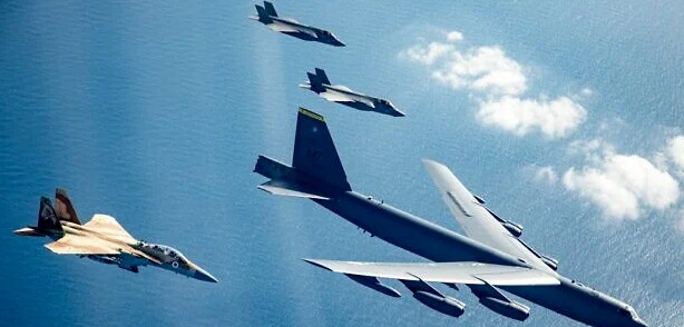 美军高层：打仗我们空军优势没了











天啊撸！你敢相信吗？美国空