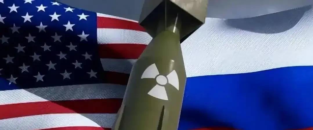 2025年8月重磅！特朗普核潜艇压境，梅德韦杰夫放话：好戏在后头！
8月4日，美