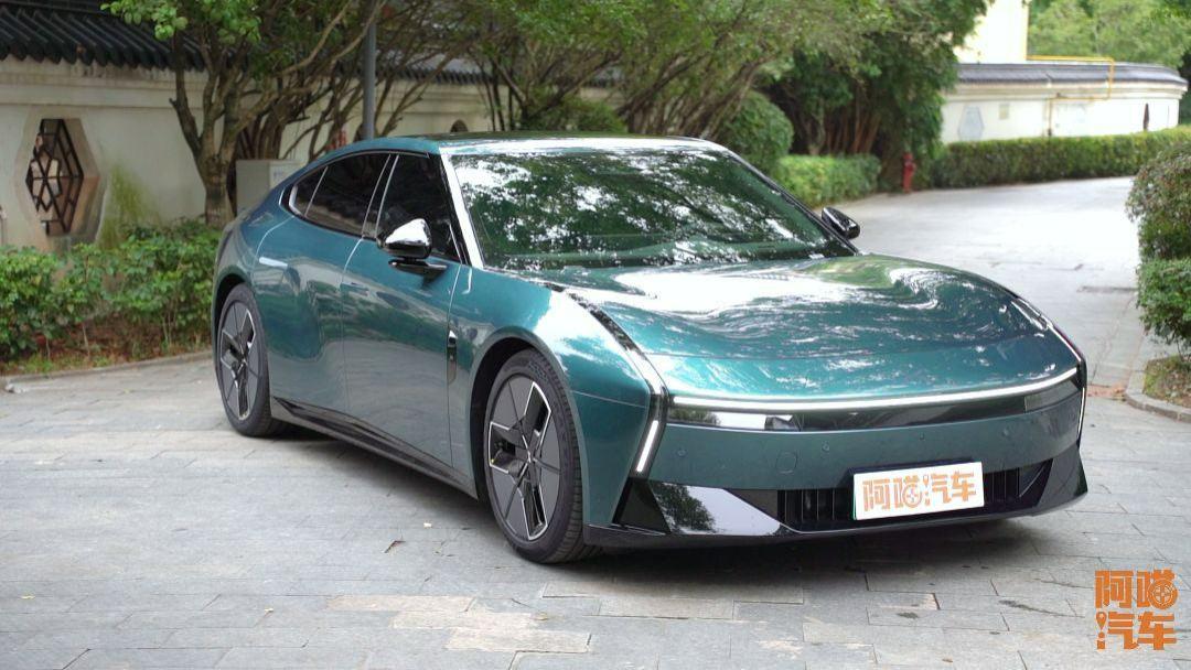 小鹏P7值得买吗？别被外观迷惑了，喵哥告诉你实情