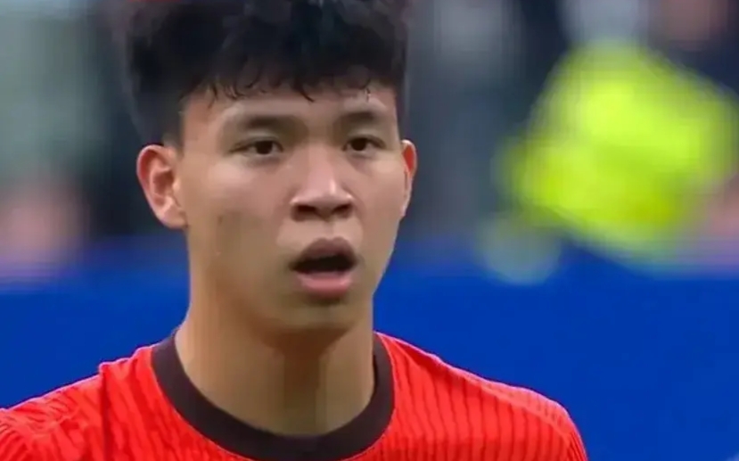 中国男足1：0巴林赛后球员表现评分，王钰栋最高！
王钰栋 8.6分（依旧是前场最