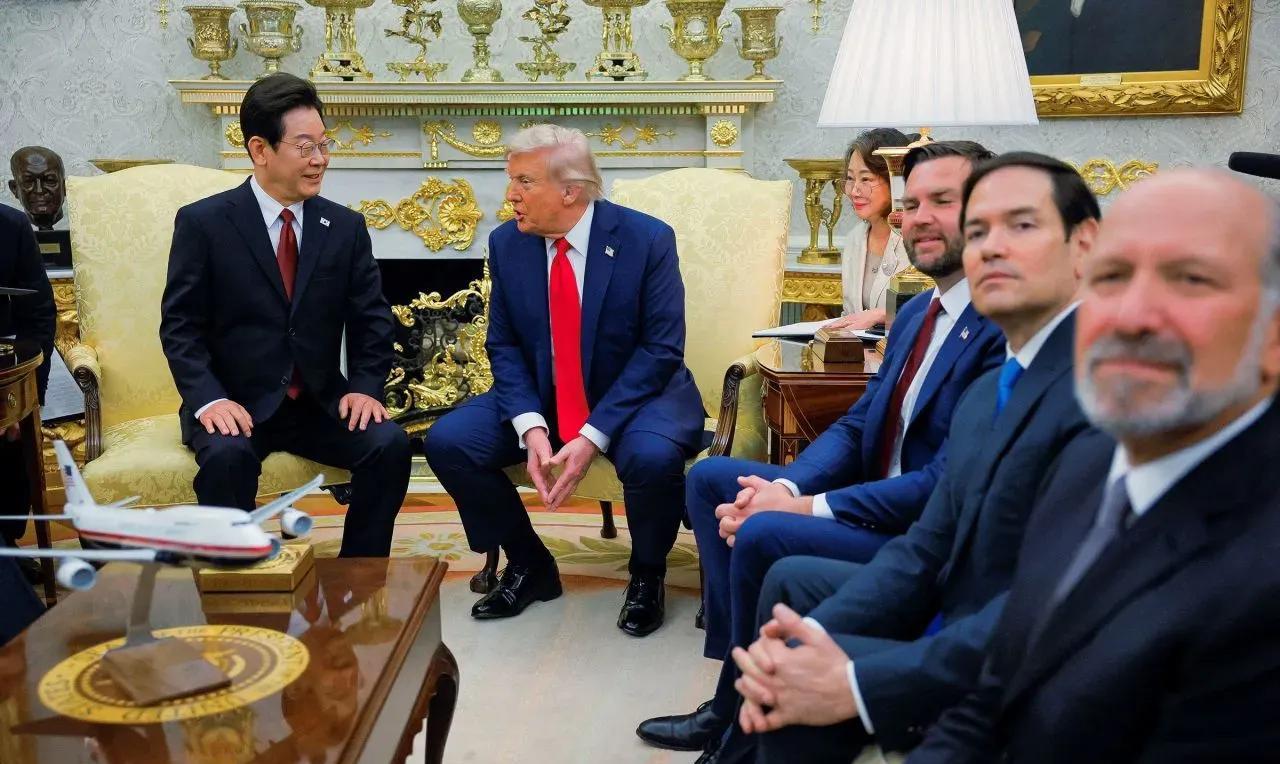 韩国总统李在明访问白宫真是没有尴尬只有更尴尬，据报道，特朗普说，他与金正恩的关系