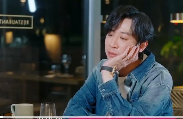 张维伊想当爸爸，提议让董璇生二胎。
董璇回家跟妈妈商量了这事儿，妈妈站在女婿的角