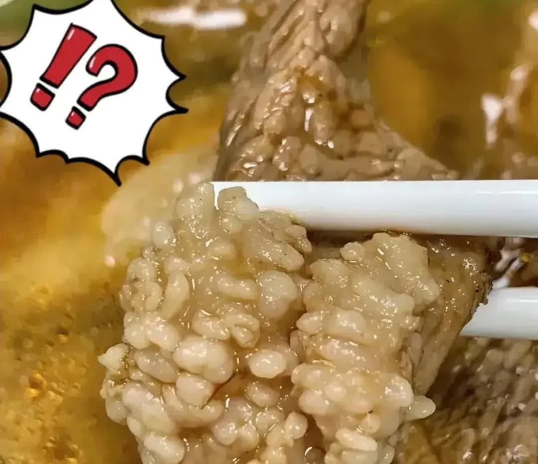 湖南有一名男子，中午在公司食堂用餐时，正吃着饭呢，忽然吃到一块怪异的肉。他仔细瞧