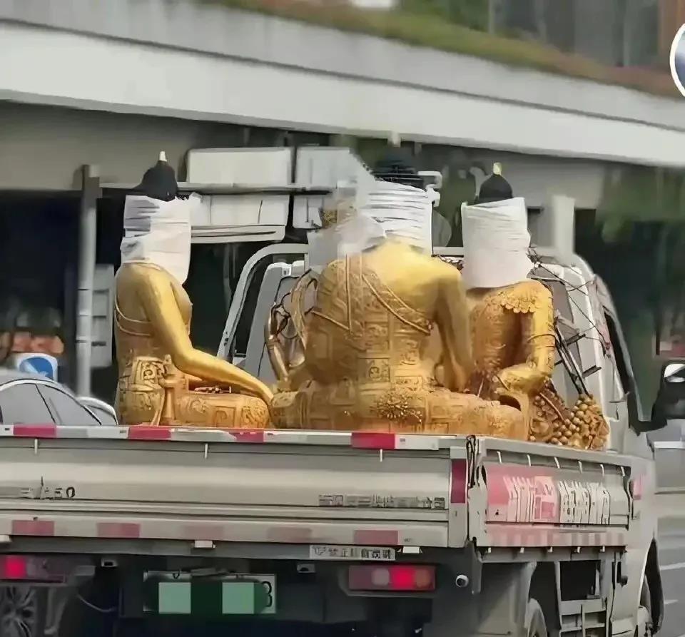不懂就问，为什么要给佛像蒙上布啊？