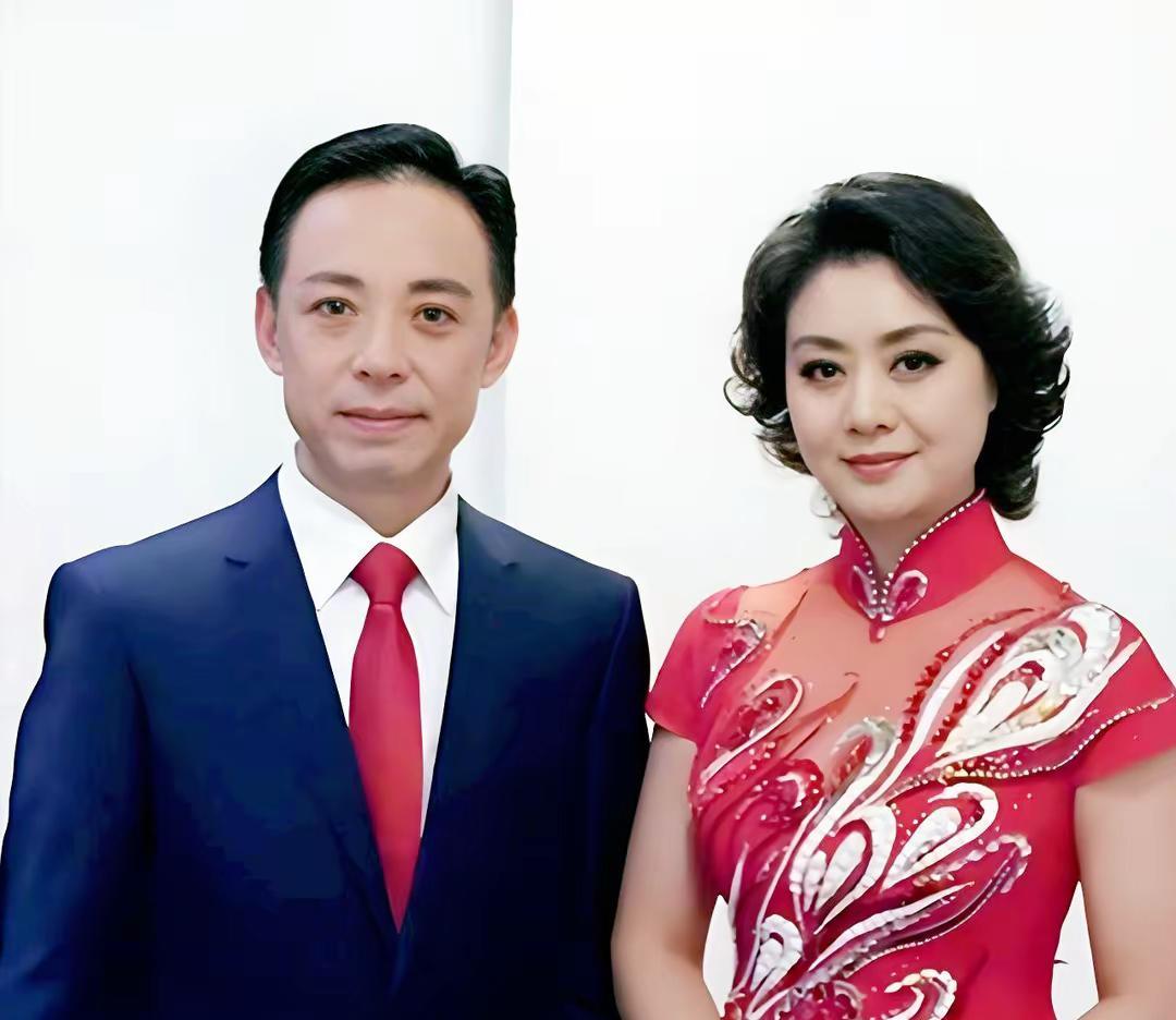 于魁智与李胜素，是中国国家京剧院的一级演员，在当代梨园界，都是大名鼎鼎，呼风唤雨
