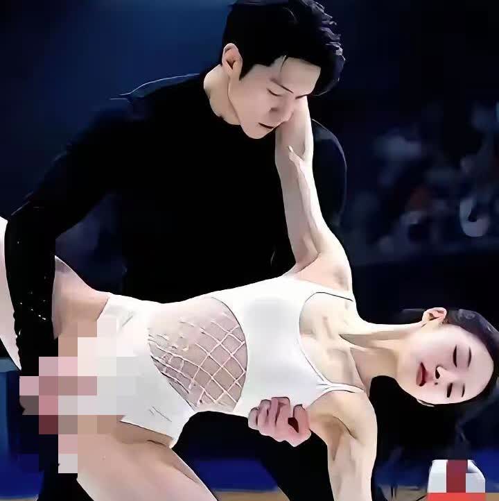 这滑冰动作真太“上头”了
​​有些滑冰动作真的让人忍不住皱眉！

有些动作
