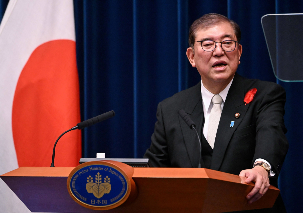 8月15日，石破茂做出了一个极具争议的举动，进一步加剧了中日关系的紧张。当天，日