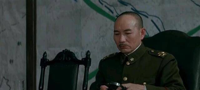 文章首发挑战赛：
1948年12月下旬的一个寒冷日子，南京的国民党为在战场上败北