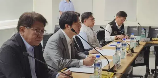 赖清德今日上午现身嘉义，与鲷养殖业者交流时，遭遇记者关于昨晚“战独裁”抗议活动的