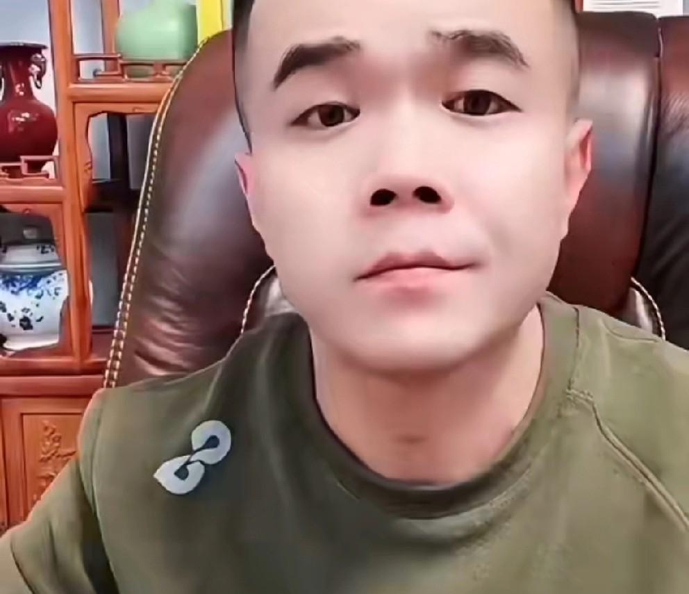 小胖：刘二狗这盘棋把所有人都装里了，和博雅cp即将卖货！
        刘二狗