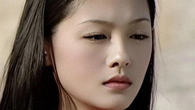 47岁小S在韩国被偶遇：穿着旧外套戴着口罩，“暴瘦”到不敢认