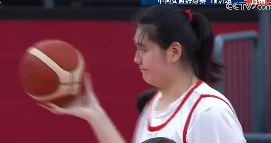 没想到，张子宇首次代表成年国家队就得分超过韩旭
       今天中国女篮和欧洲