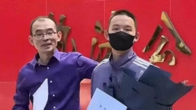 谢浩南爸被曝有私生子，浩男妈妈目前靠送外卖生活，谢爸回应谣言