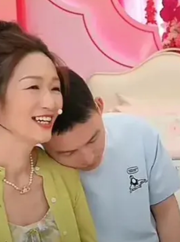 世上只有妈妈好，有妈的孩子像个宝。
25年 ，一个优秀的孩子，在被破坏的人生路上