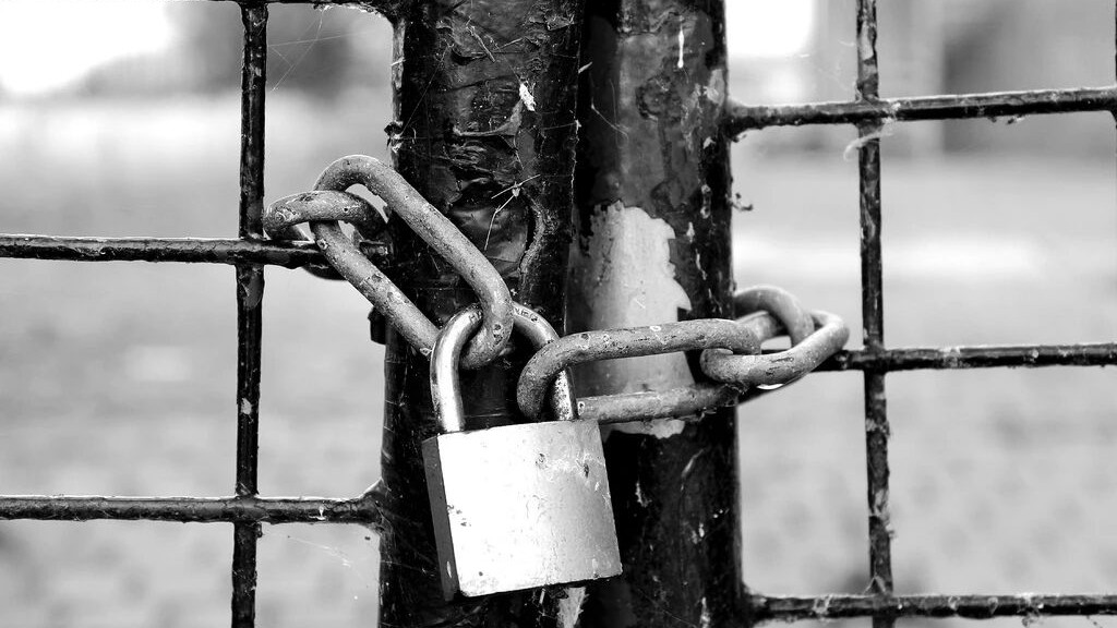 AI红包大战让我们看到的是地主思维和小院高墙！