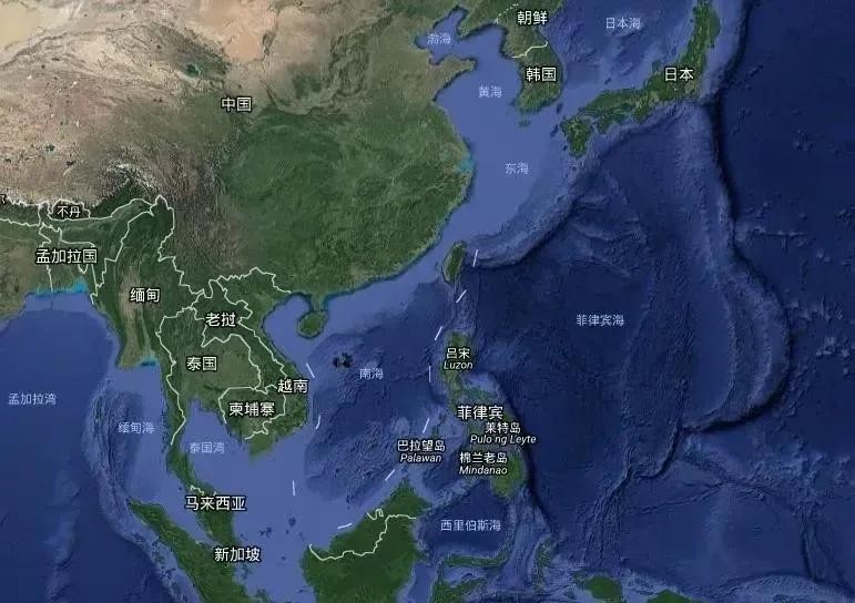 菲律宾分家日本或受牵连





菲律宾最近上蹿下跳，又是南海仲裁，又是跟美国搞