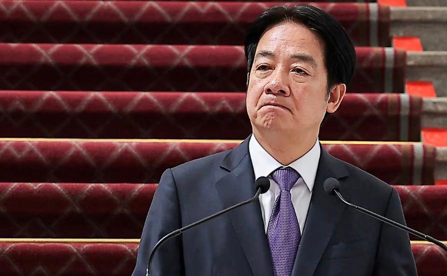 【赖清德可能又要“过境”美国？这次特朗普可能会说“no”】
岛内盛传赖清德要在8