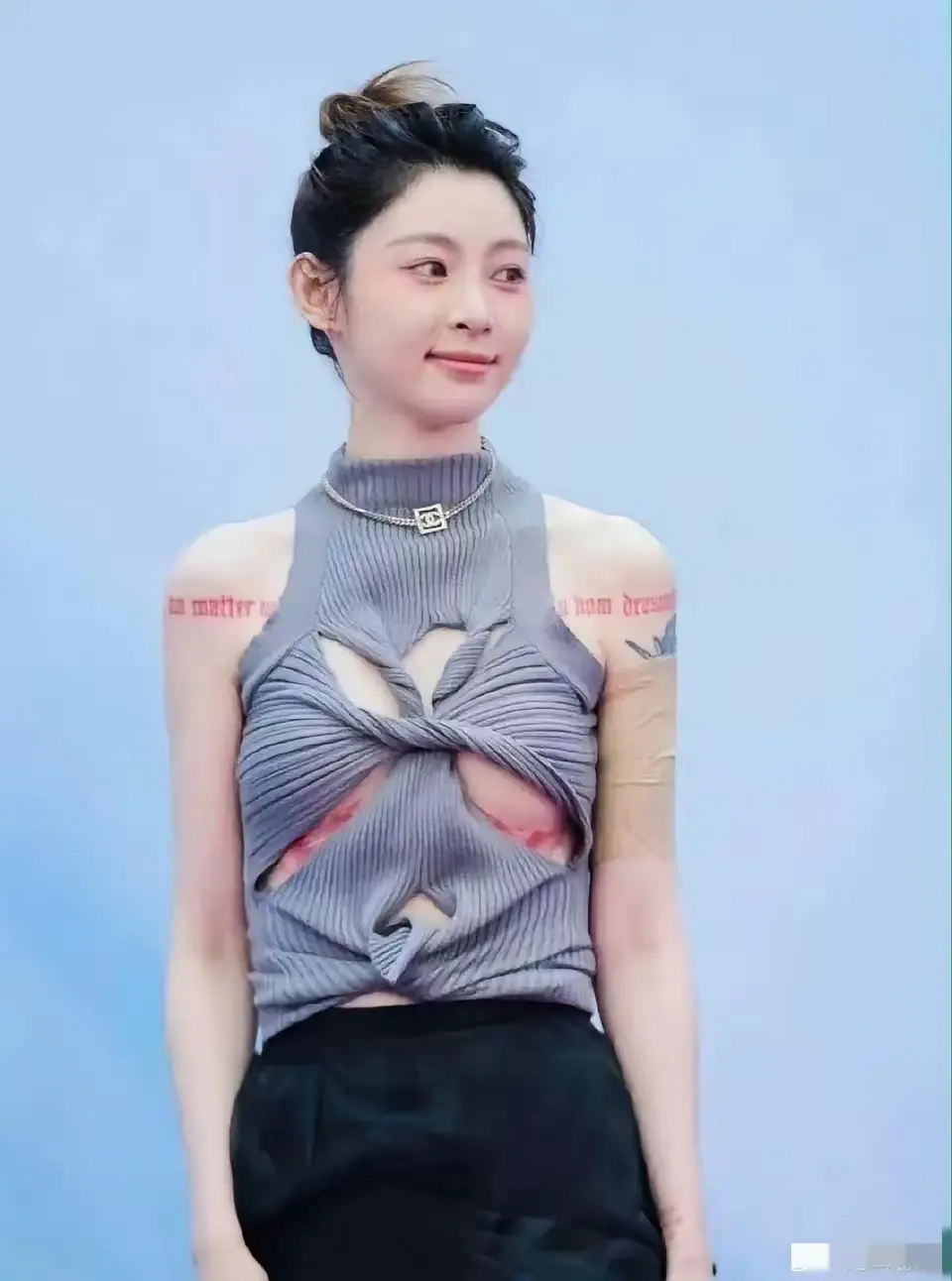 痞幼这个衣服设计我还是第一次见 ​