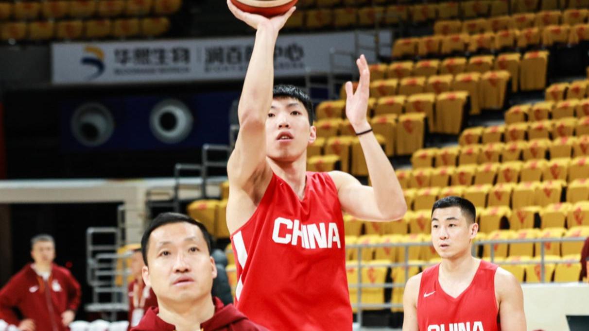 男篮首战韩国，锋线内线补强，后场压力太大！