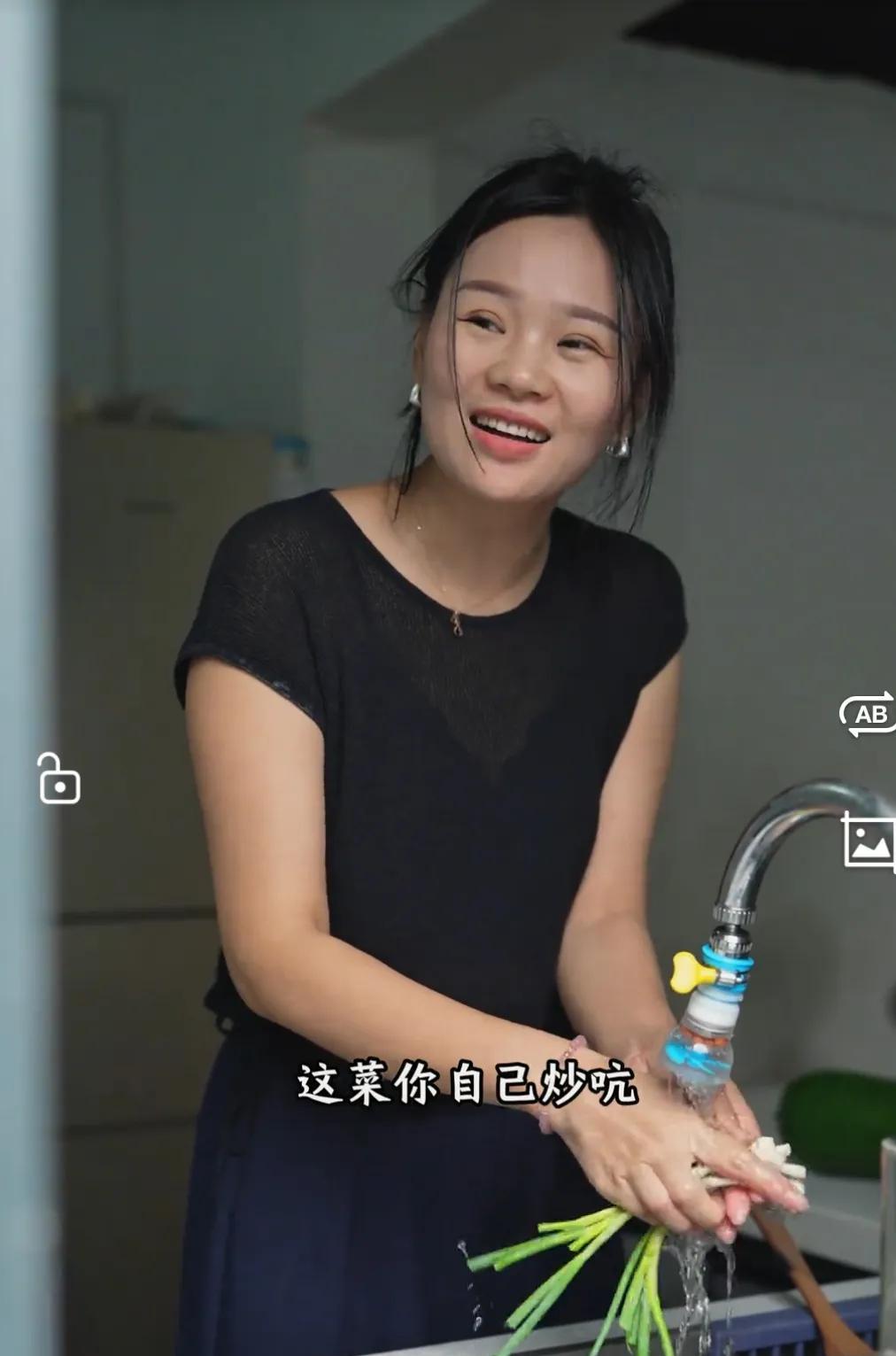 宁宁的思想就是，姐姐做的一切都是理所当然该姐姐做的，从没觉得自己懒惰，明明自己可