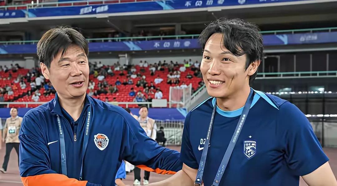 李霄鹏真的是称得上“保级专家”啊！保级还是本土教练更有优势，看看陈涛深圳新鹏程上