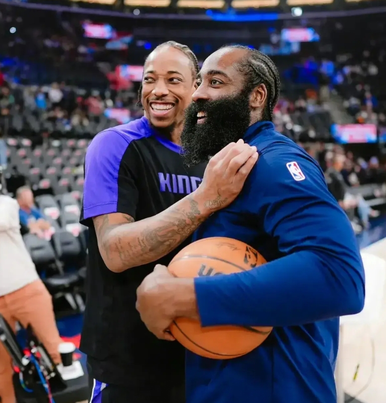 不可思议啊，哈登和库里之后，同一届的德罗赞总得分也很快要破25000分了

1，