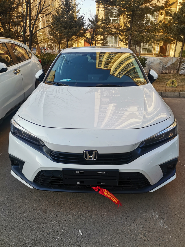 来给兄弟们交作业了
提车后发现以下不满意的地方，优点不用说了，夸的人太多了，大家