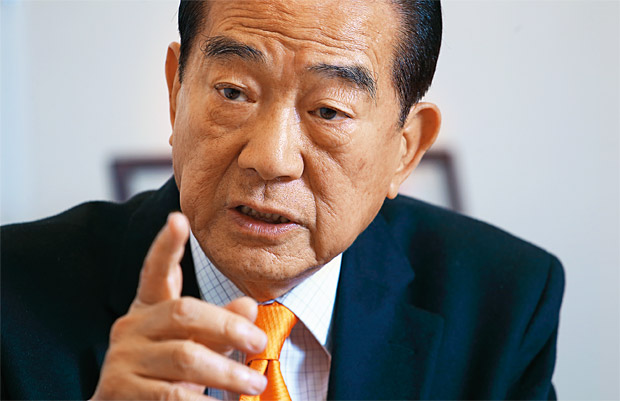 特朗普要求中国停止与俄罗斯的贸易这一威胁，虽然引起了一些西方专家的反应，但整体来