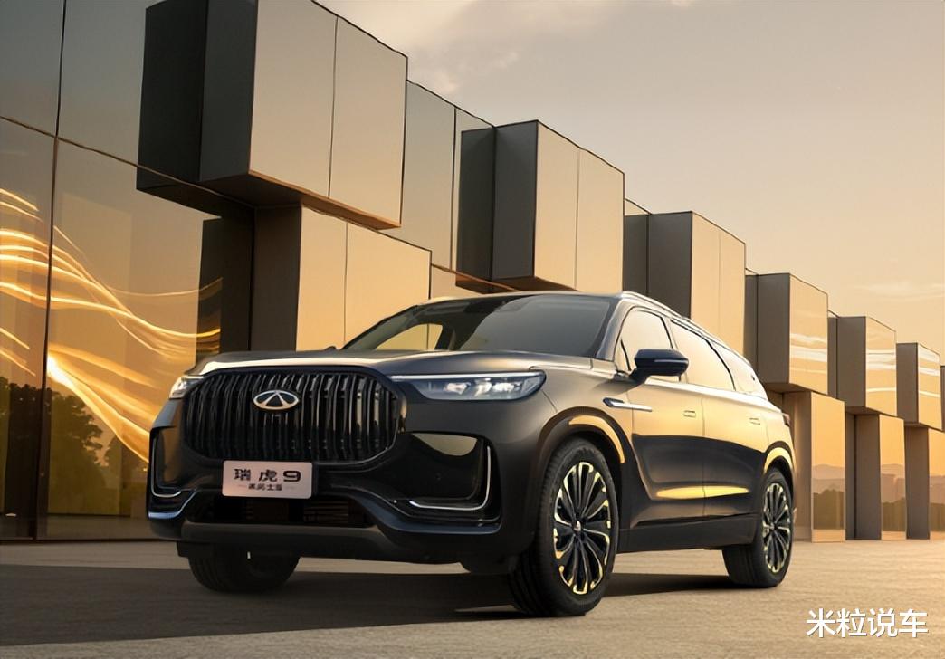 奇瑞发布“黑武士”SUV！长得像揽胜，全系2.0T，15万级