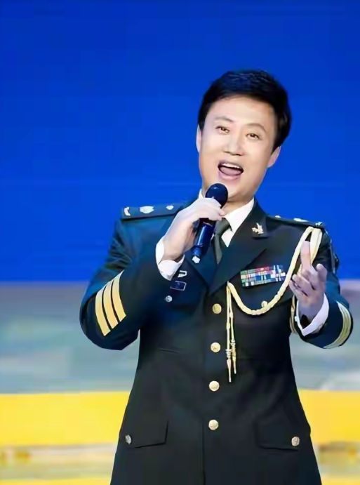 辟谣了，辟谣了，[大笑][大笑][大笑]

耿为华老师和小媳妇儿今天出来直播啦。