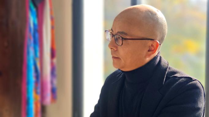 何泽兵：从艺术殿堂到心灵深处，一位大师的跨界寻根与疗愈之路