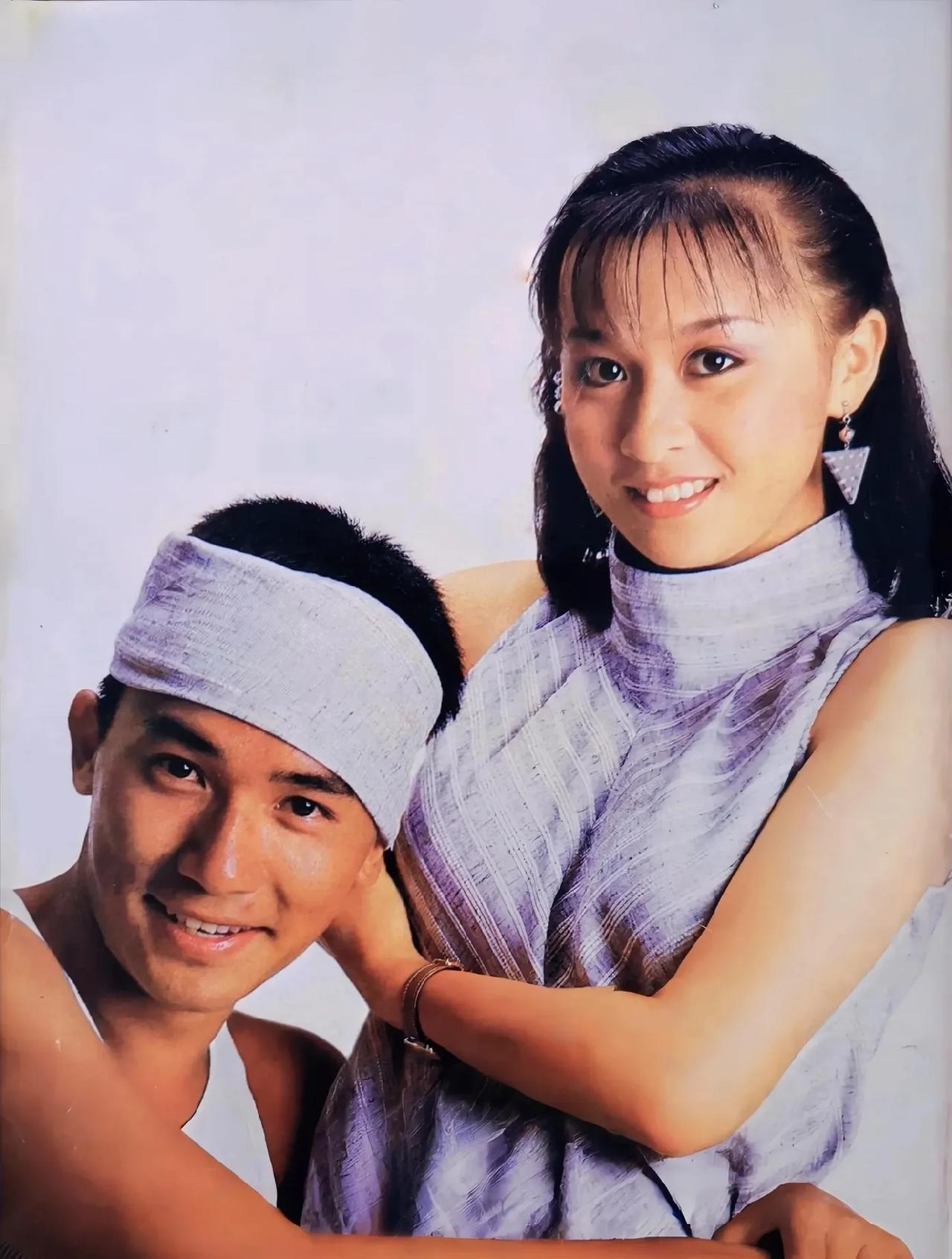刘嘉玲和梁朝伟，年轻时两人真好看，特别般配养眼。#梁朝伟演技# #刘嘉玲旅行照#
