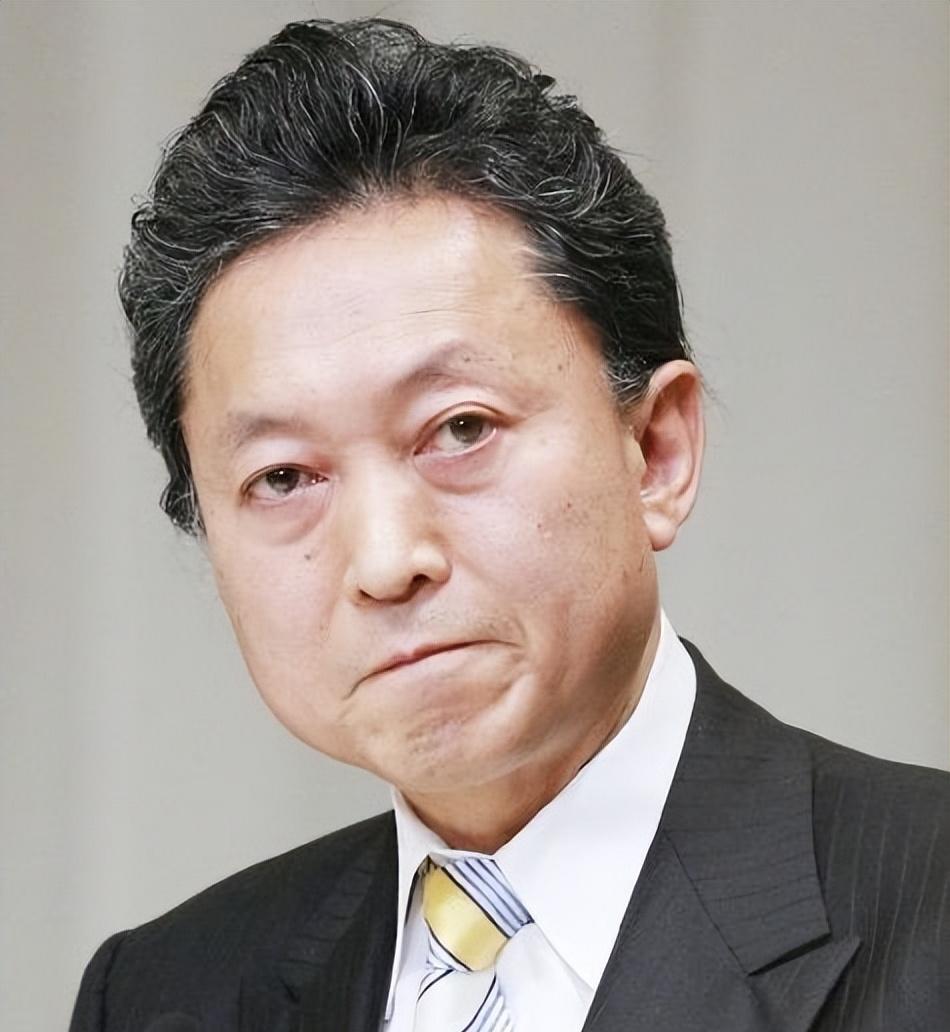 [熊猫]日本前首相鸠山由纪夫出席抗日战争胜利80周年纪念阅兵活动！
鸠山家族在日