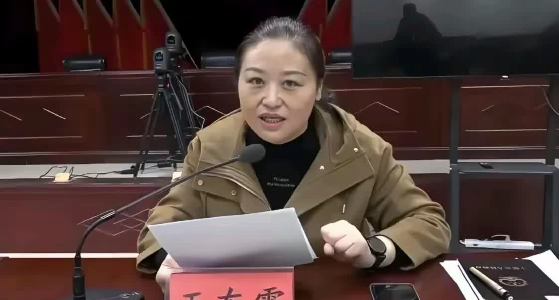女副县长当初为了应付检查，毫不犹豫地搞起了形象工程，花了249.6万元，给人居环
